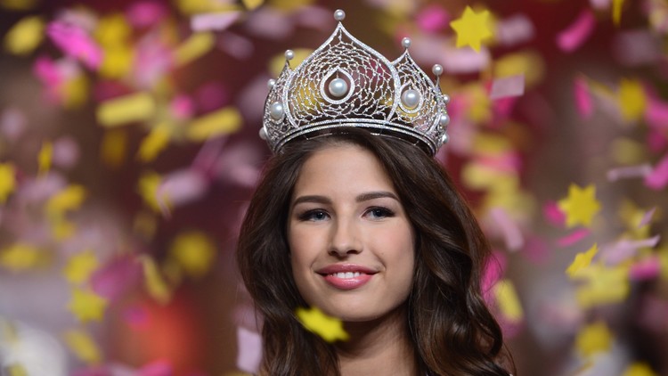 به‌وێنه‌.. شاجوانى رووسيا دياريكرا